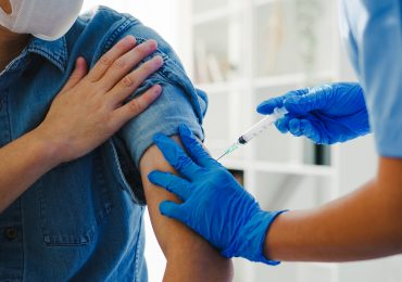 Vaksin Booster Saat Menjalankan Puasa Ramadhan, Sah atau Tidak?